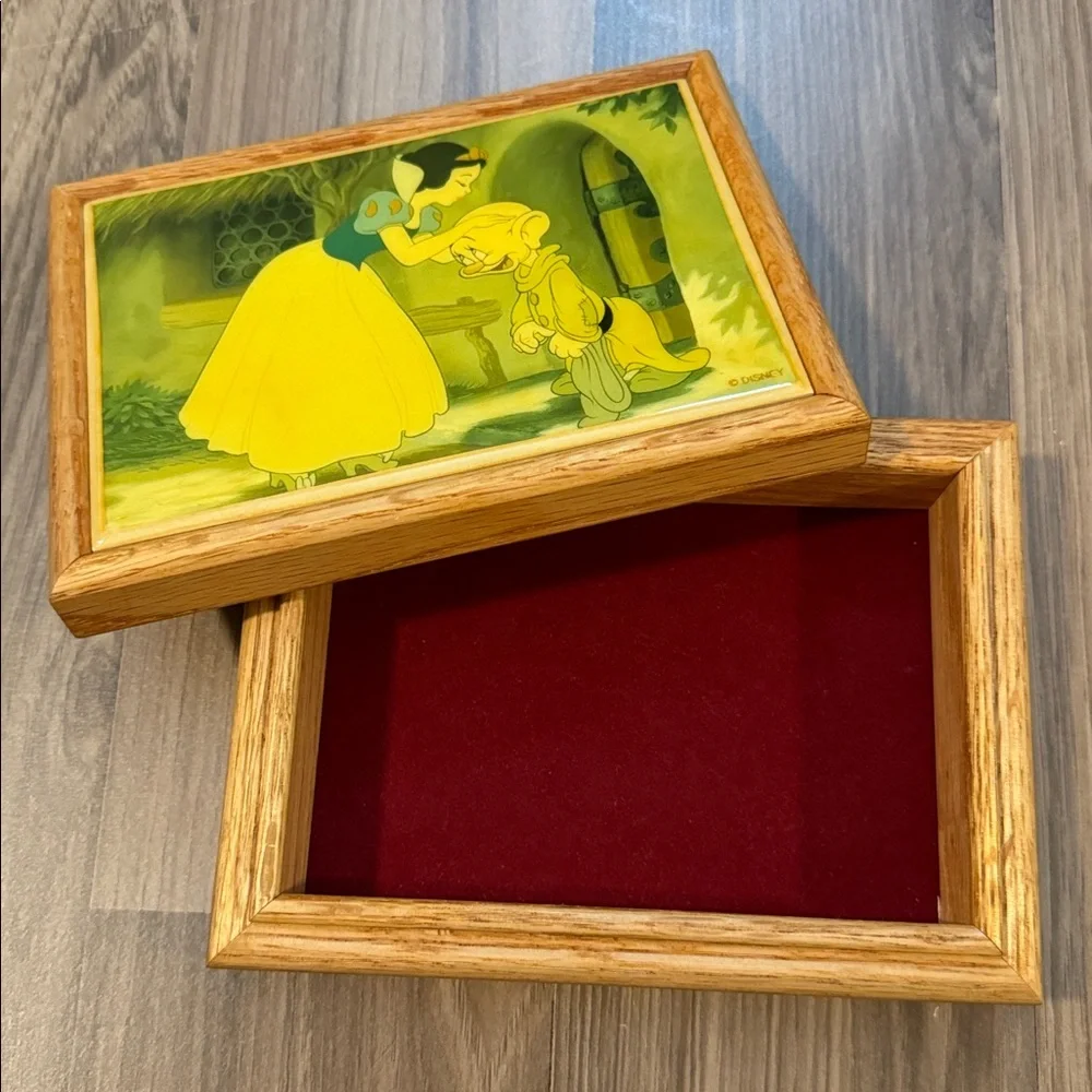 Snow White Dopey Disney Vintage Rare Tile Wood Open Jewelry Trinket Keepsake Box